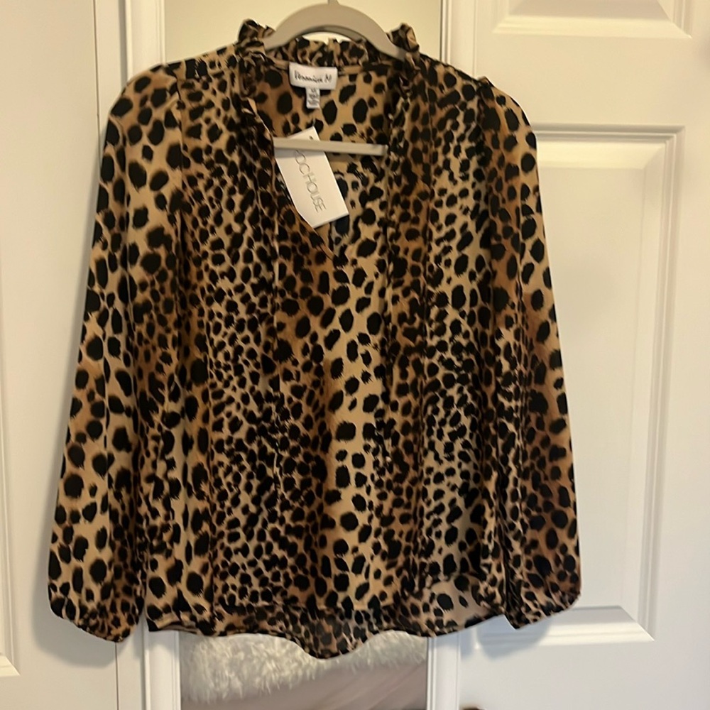 Veronica M New With Tags Animal Print Blouse Size XS
